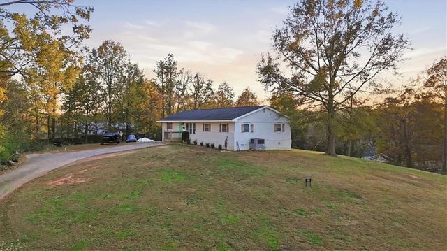 121 Ripley Avenue, Adairsville, GA 30103