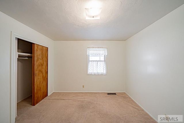 735 E 15th Street, Idaho Falls, ID 83404