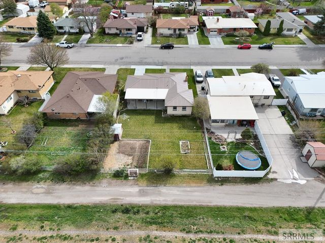 735 E 15th Street, Idaho Falls, ID 83404