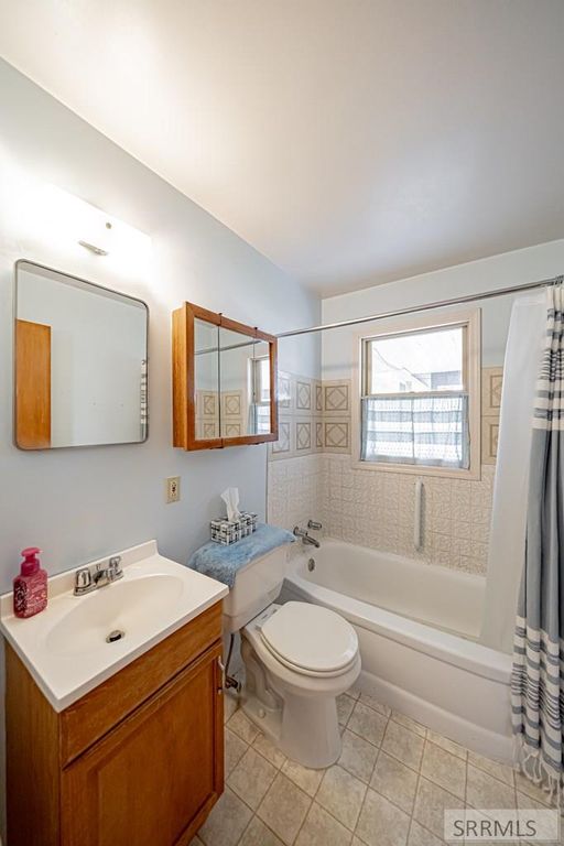 Image 16 of property listing at 735 E 15th Street, Idaho Falls, ID 83404