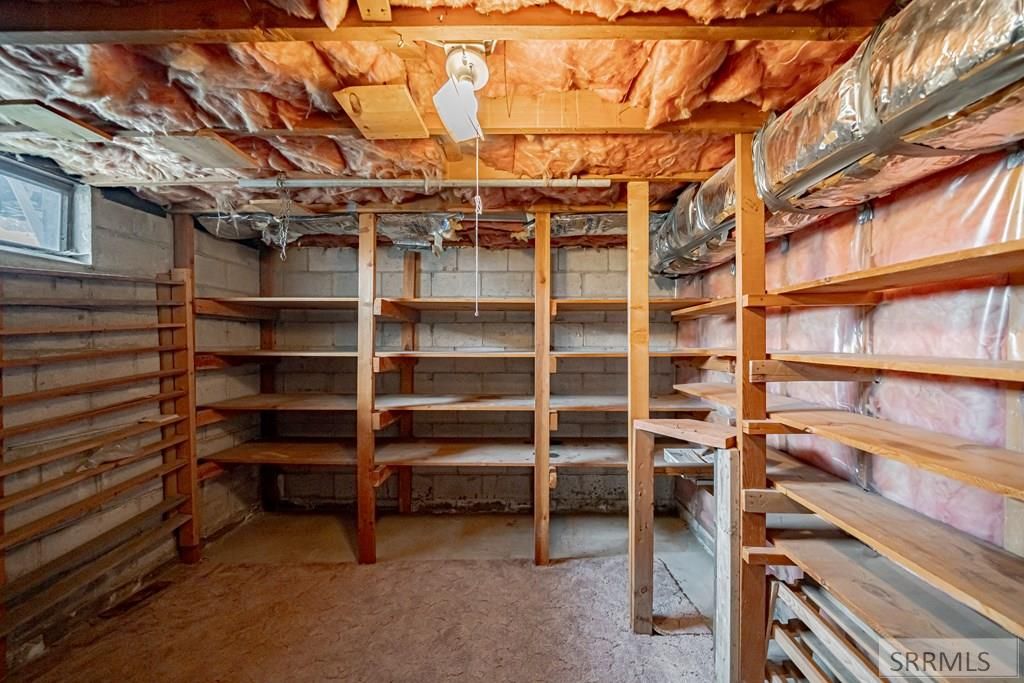 Image 27 of property listing at 735 E 15th Street, Idaho Falls, ID 83404