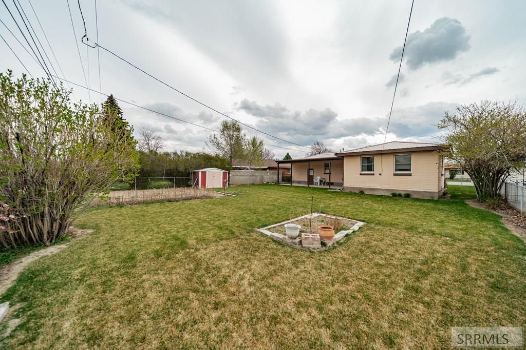 Image 30 of property listing at 735 E 15th Street, Idaho Falls, ID 83404