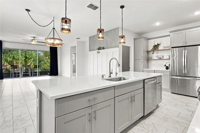 5706 MEZZANA RUN, Palmetto, FL 34221