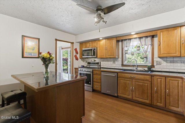 112 Route 236, Halfmoon, NY 12065