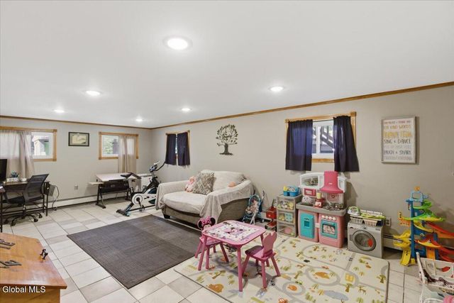 112 Route 236, Halfmoon, NY 12065
