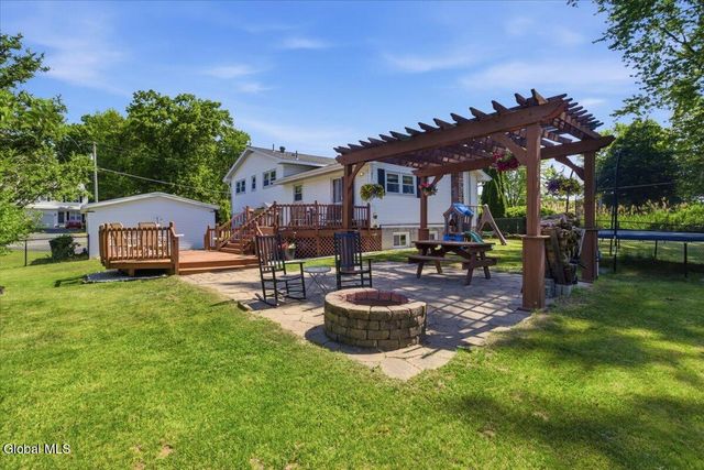 112 Route 236, Halfmoon, NY 12065