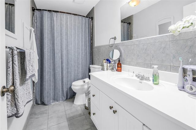 3723 59TH STREET N 6, St Petersburg, FL 33710