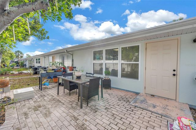 3723 59TH STREET N 6, St Petersburg, FL 33710