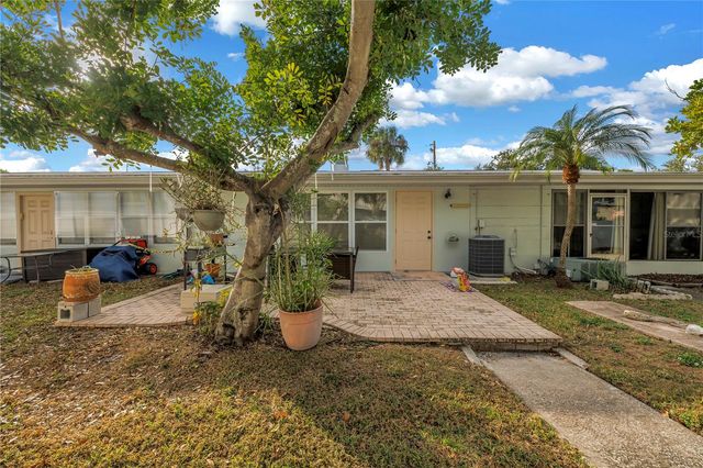 3723 59TH STREET N 6, St Petersburg, FL 33710