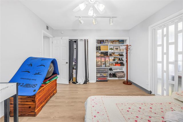 3723 59TH STREET N 6, St Petersburg, FL 33710