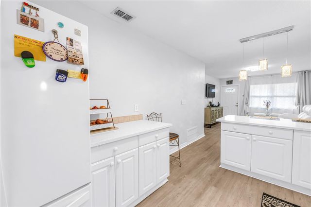 3723 59TH STREET N 6, St Petersburg, FL 33710