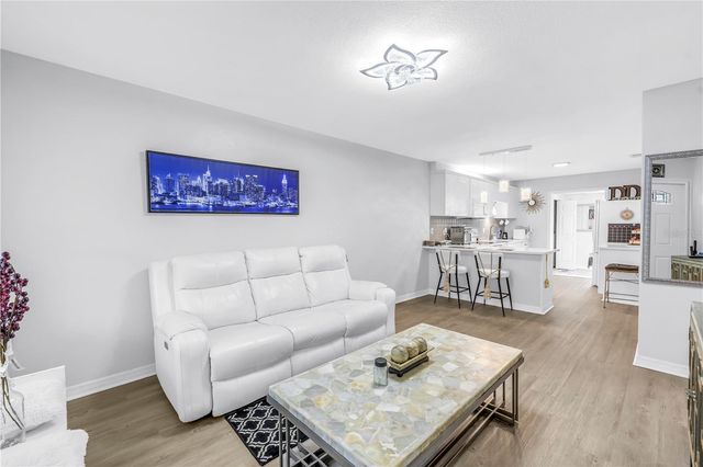 3723 59TH STREET N 6, St Petersburg, FL 33710