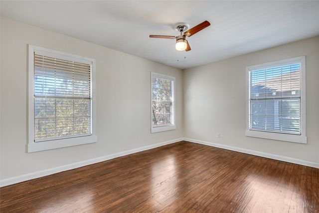 306 N Montreal Avenue, Dallas, TX 75208