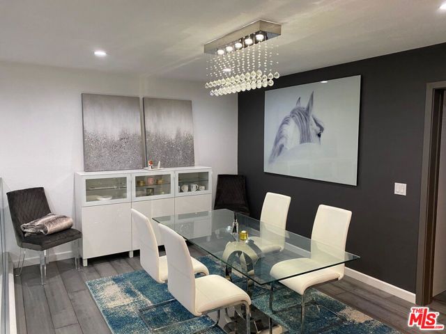 18210 Oxnard Street 141, Tarzana (los Angeles), CA 91356