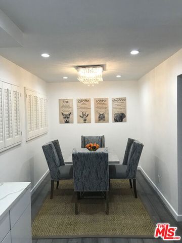 18210 Oxnard Street 141, Tarzana (los Angeles), CA 91356