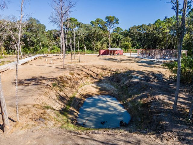 225 Foster Street, Alvin, TX 77511