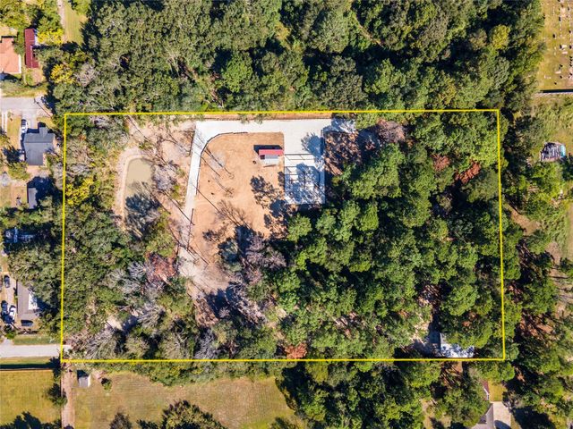 225 Foster Street, Alvin, TX 77511