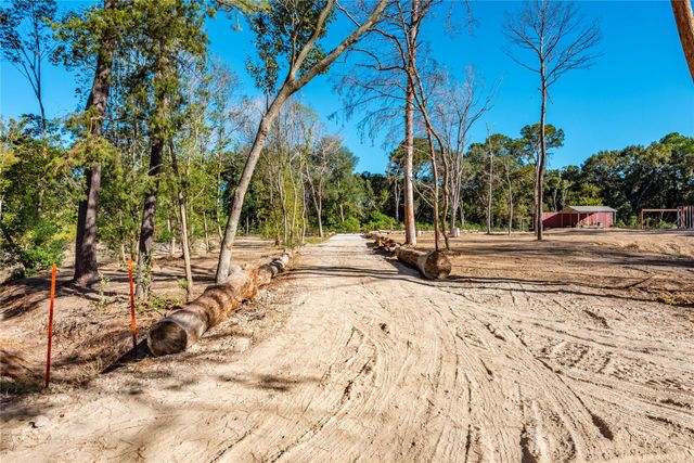 225 Foster Street, Alvin, TX 77511