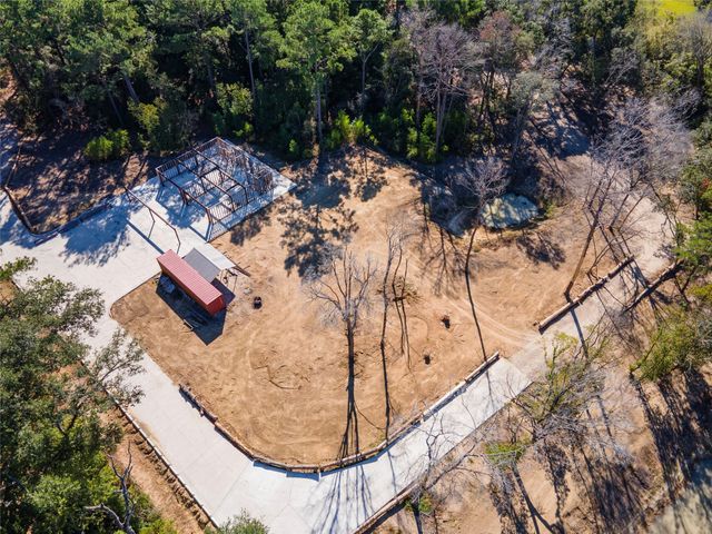 225 Foster Street, Alvin, TX 77511