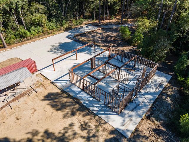 225 Foster Street, Alvin, TX 77511
