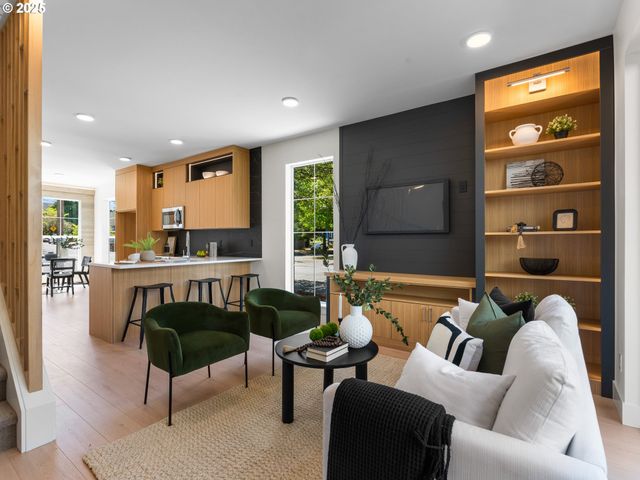 Ne Ainsworth St, Portland, OR 97211