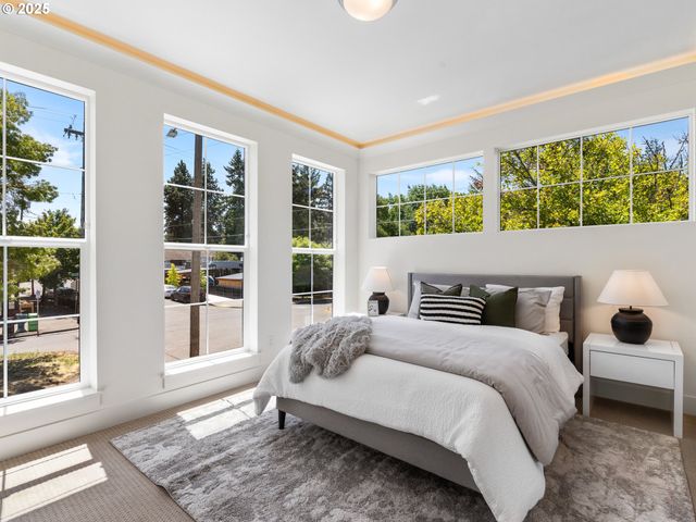 Ne Ainsworth St, Portland, OR 97211