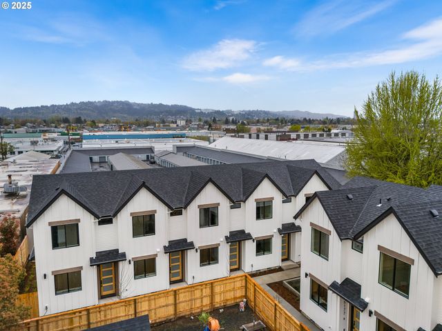 Ne Ainsworth St, Portland, OR 97211