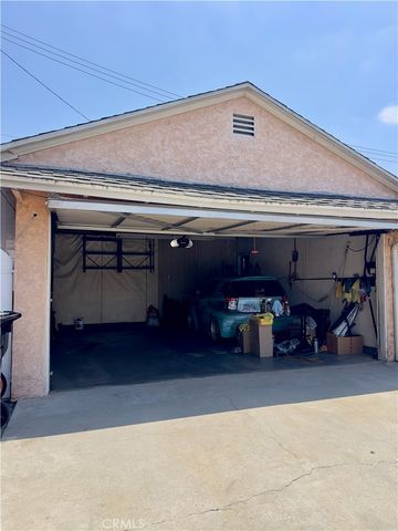11816 Mitla, Downey, CA 90241
