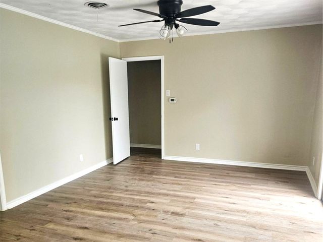 5907 Shady Crest Trail, Dallas, TX 75241