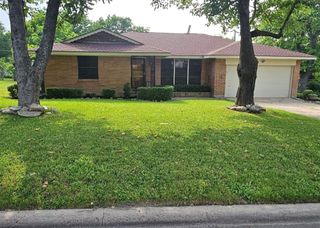 5907 Shady Crest Trail, Dallas, TX 75241
