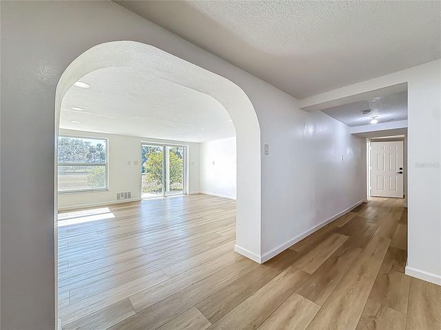 6108 OAK RIDGE AVENUE, New Port Richey, FL 34653