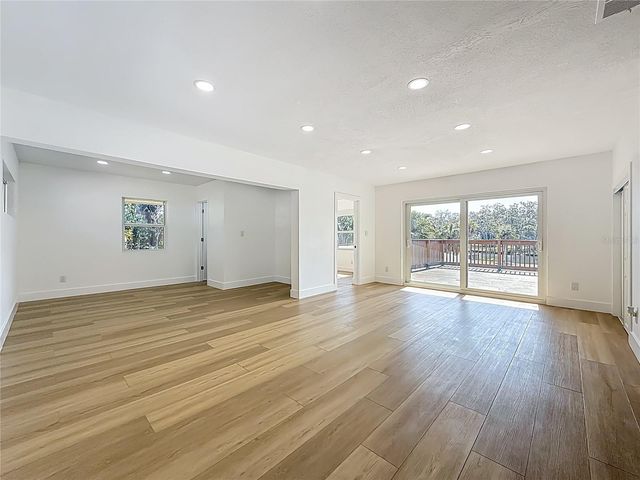 6108 OAK RIDGE AVENUE, New Port Richey, FL 34653