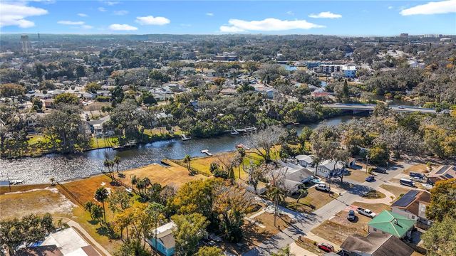 6108 OAK RIDGE AVENUE, New Port Richey, FL 34653