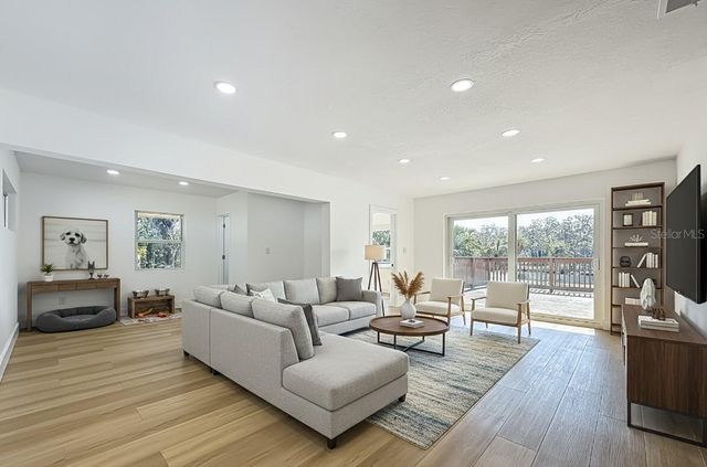 6108 OAK RIDGE AVENUE, New Port Richey, FL 34653