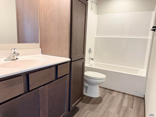 3518 LODI LN, Rapid City, SD 57703