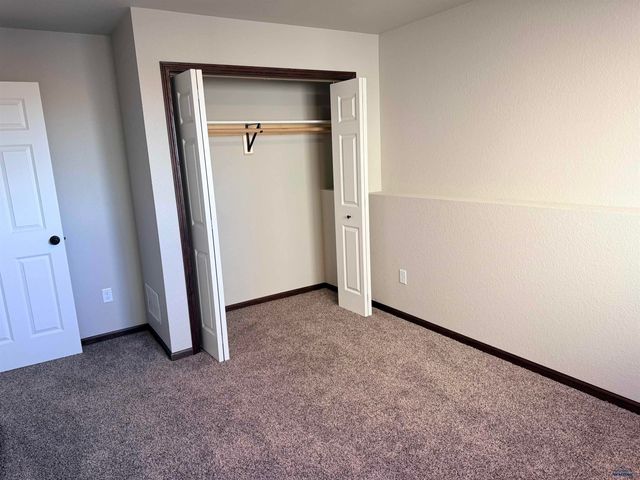 3518 LODI LN, Rapid City, SD 57703