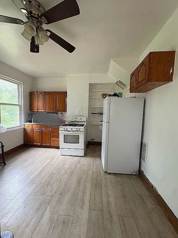 200 Brighton Rd, Bellevue, PA 15202