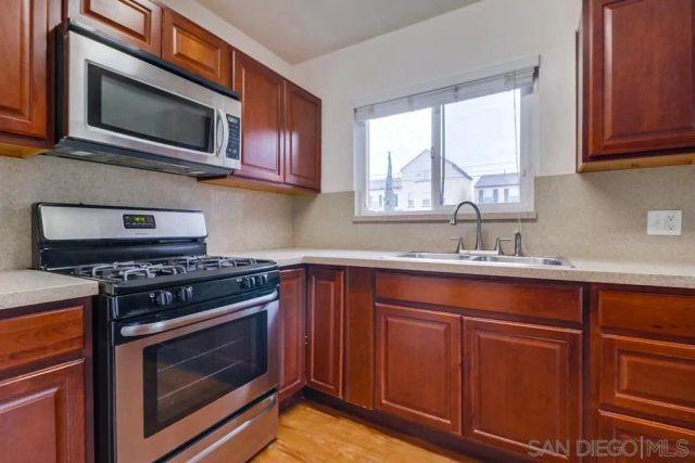 8568 Hurlbut St., San Diego, CA 92123