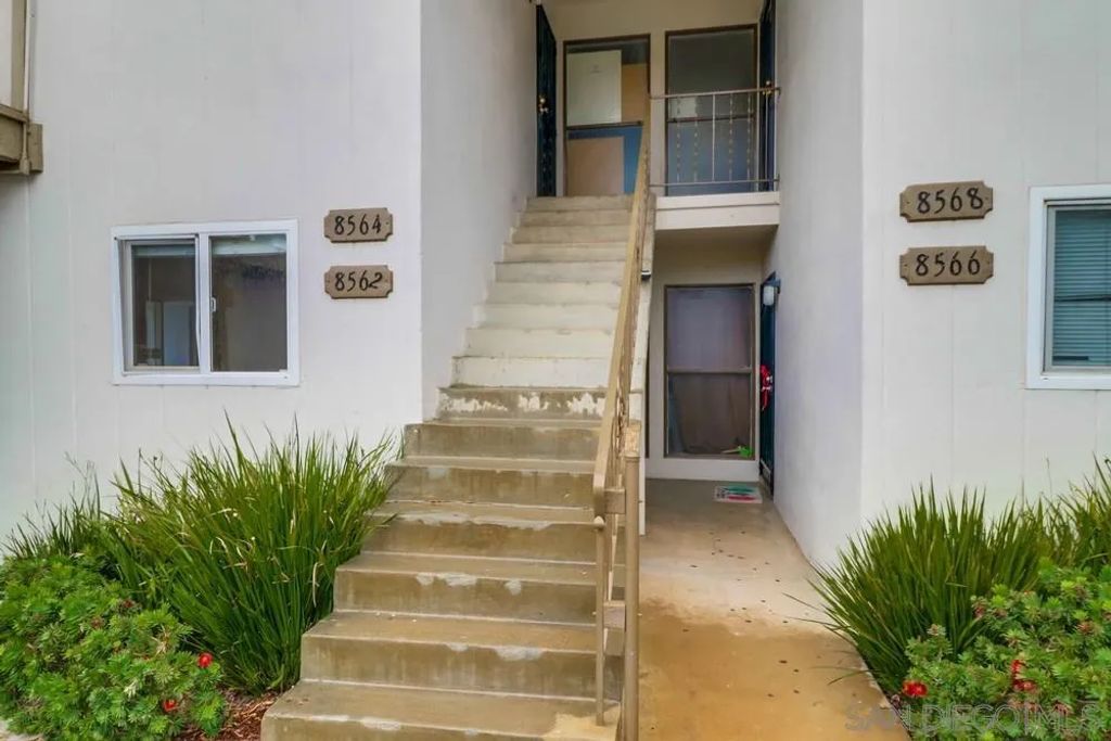 8568 Hurlbut St., San Diego, CA 92123