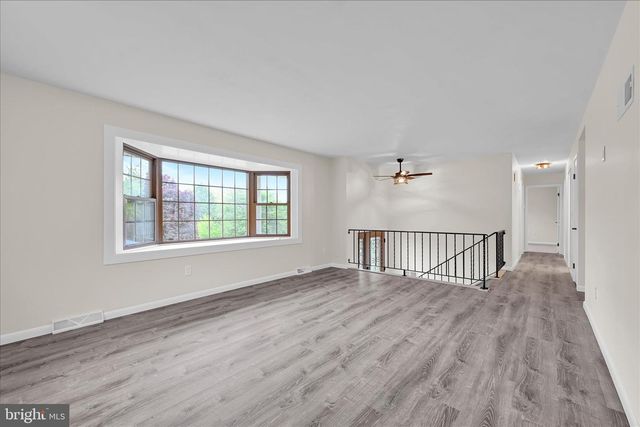 13 VILLA LN, Palmyra, PA 17078