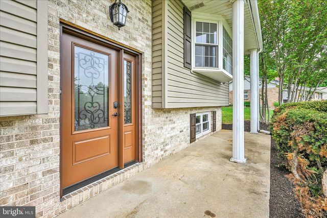 13 VILLA LN, Palmyra, PA 17078