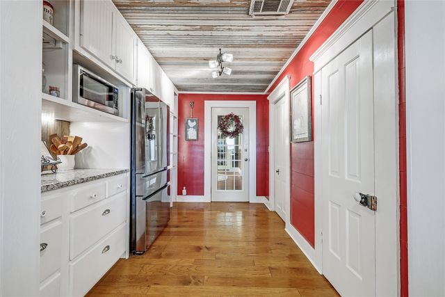 13471 Cedar Valley Road, Salado, TX 76571