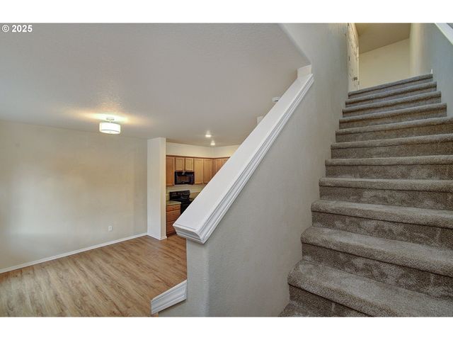 38581 LIMERICK St, Sandy, OR 97055