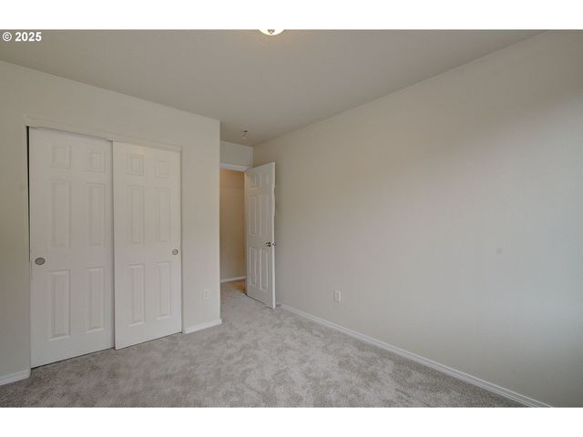 38581 LIMERICK St, Sandy, OR 97055