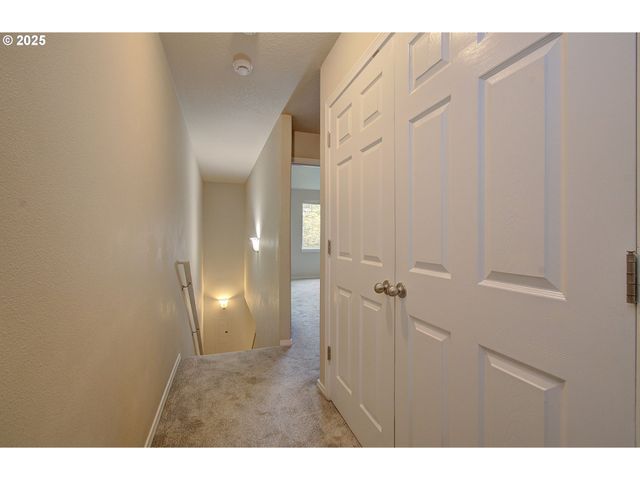 38581 LIMERICK St, Sandy, OR 97055