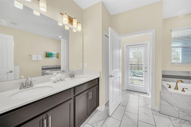 1652 MOON VALLEY DRIVE, Davenport, FL 33896