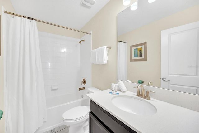 1652 MOON VALLEY DRIVE, Davenport, FL 33896
