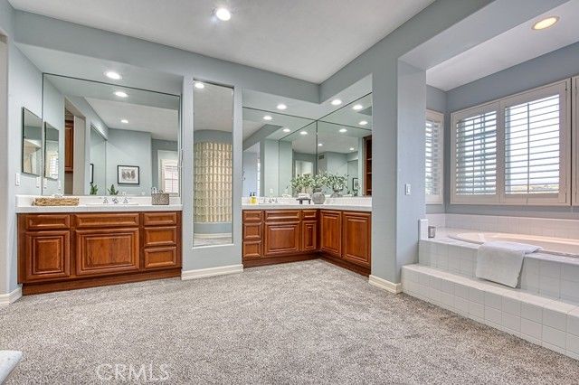 22 Orion, Laguna Hills, CA 92679