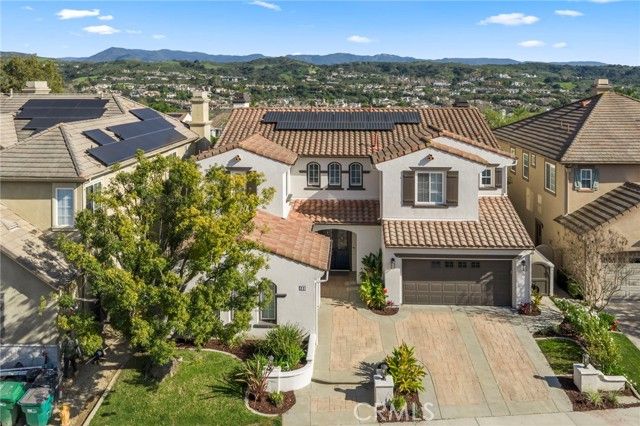 22 Orion, Laguna Hills, CA 92679