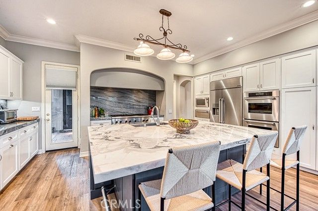 22 Orion, Laguna Hills, CA 92679